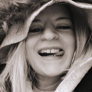 Meet your Posher, Cara